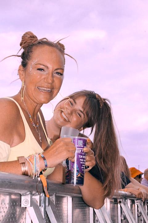 Two Friends at Main stage Sunshine Festival Two Friends at Main stage Sunshine Festival